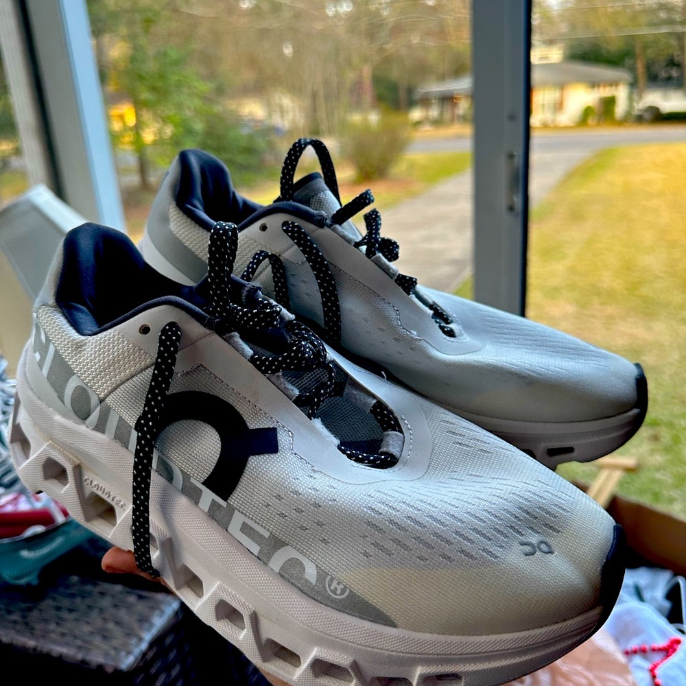 Brand new on clouds women’s size 8.5